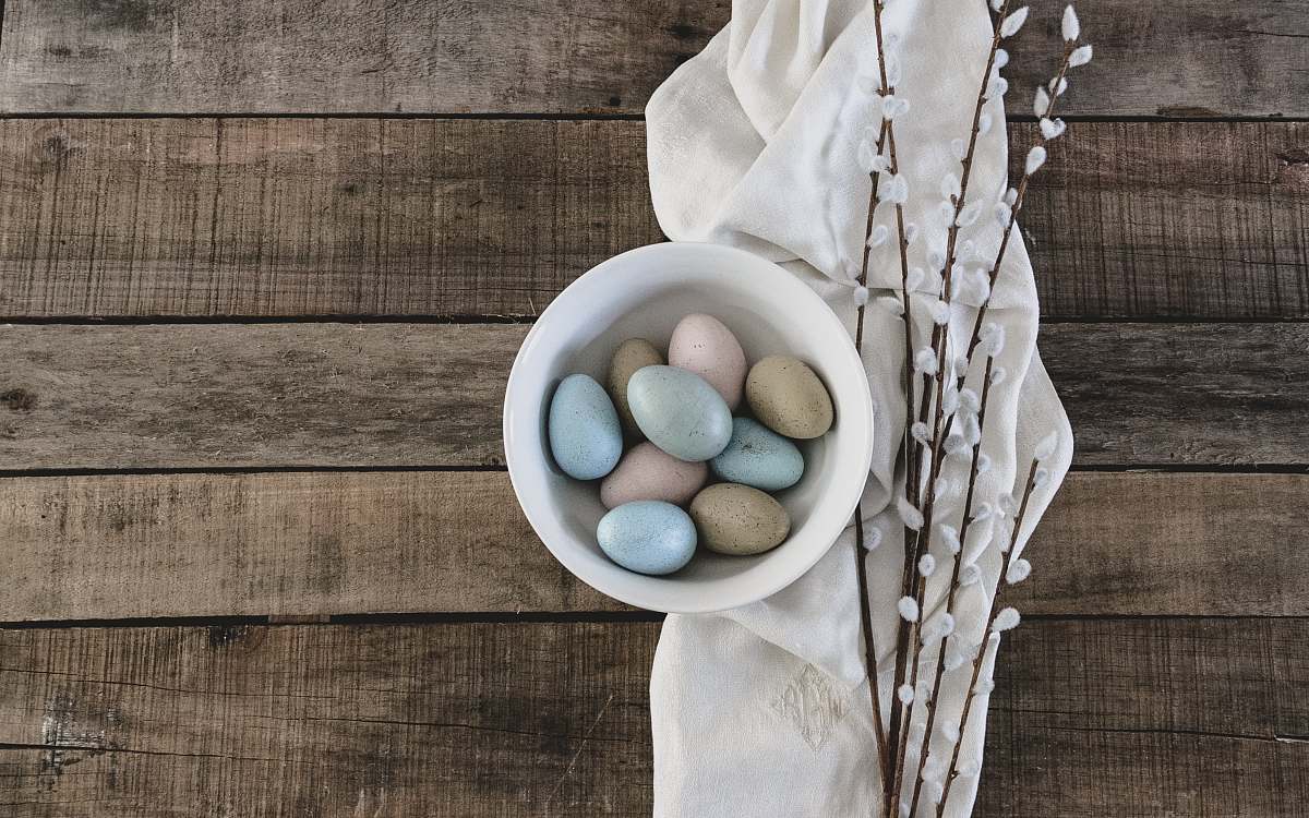 home decor blue and green egg on white ceramic bowl linen